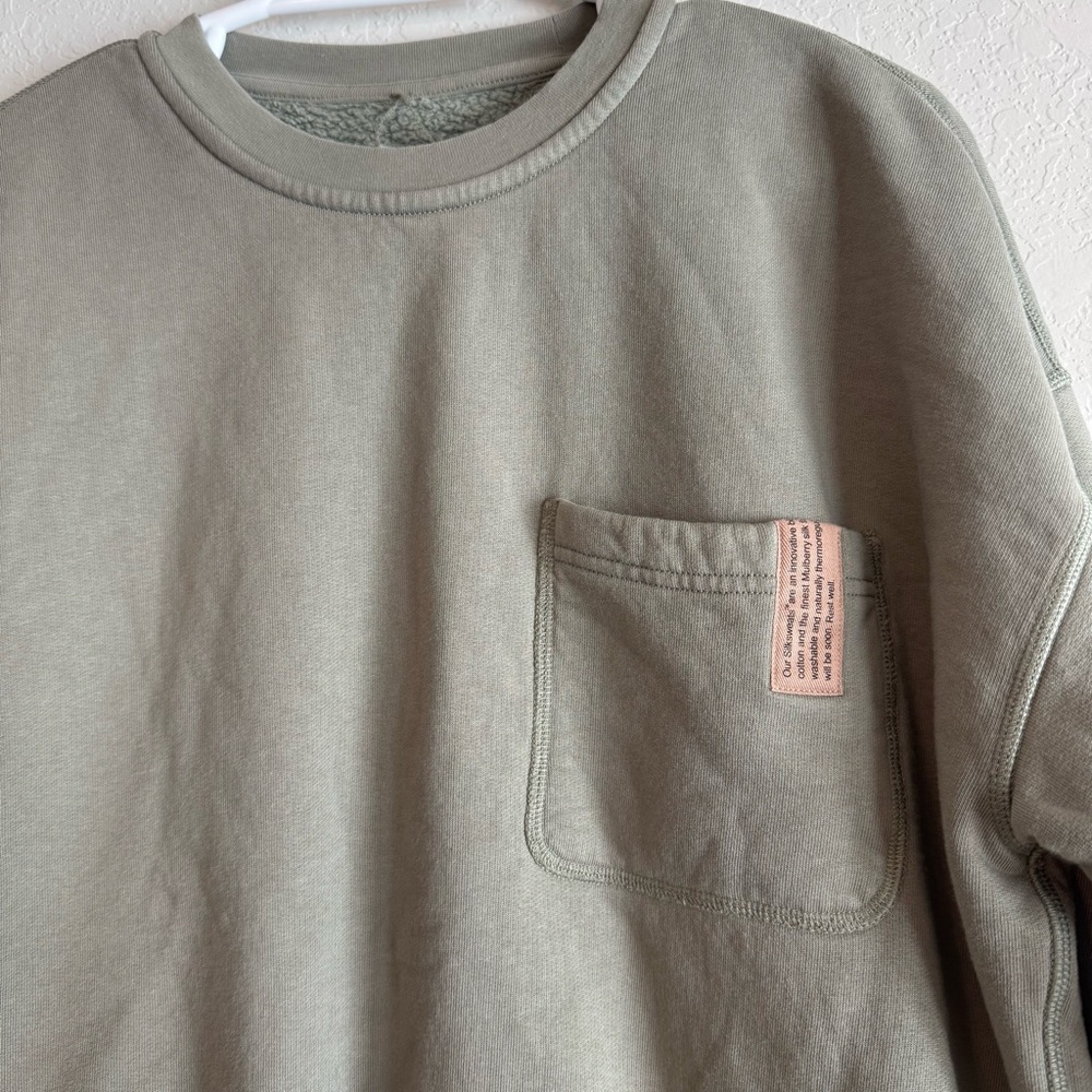 Lunya Shaded Olive Silksweats Midweight Reversible Pocket Sweatshirt Small - Picture 10 of 12
